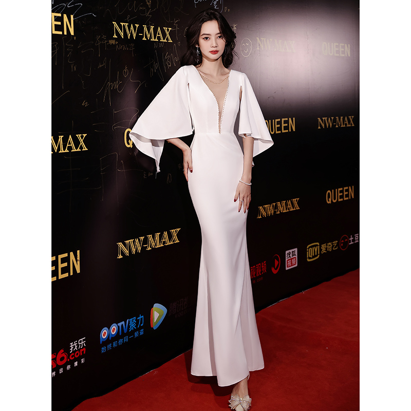 ชุดราตรี ชุดราตรีสวยหรู แบบ ทันสมัย Evening dress