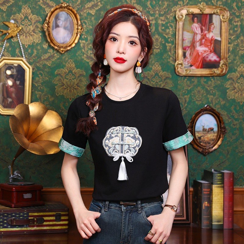 เสื้อเชิ้ตผู้หญิงใส่ทํางาน 390 บาทต่อชิ้น ฟรีค่าจัดส่ง