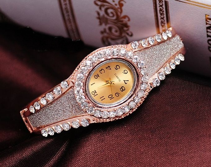 นาฬิกาข้อมือ นาฬิกาผู้หญิง แบบ กำไลข้อมือ ทอง 18 K สี Rose Gold ฝังเพชร CZ คริสตัลออสเตเรียน สุดหรู เรียงแถว รอบเรือน สีเงิน ใส่ออกงาน 789067