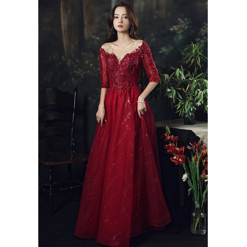 ชุดราตรี ชุดราตรีสวยหรู แบบ ทันสมัย Evening dress