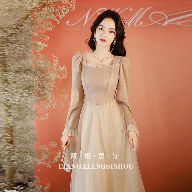 ชุดราตรี ชุดราตรีสวยหรู แบบ ทันสมัย Evening dress