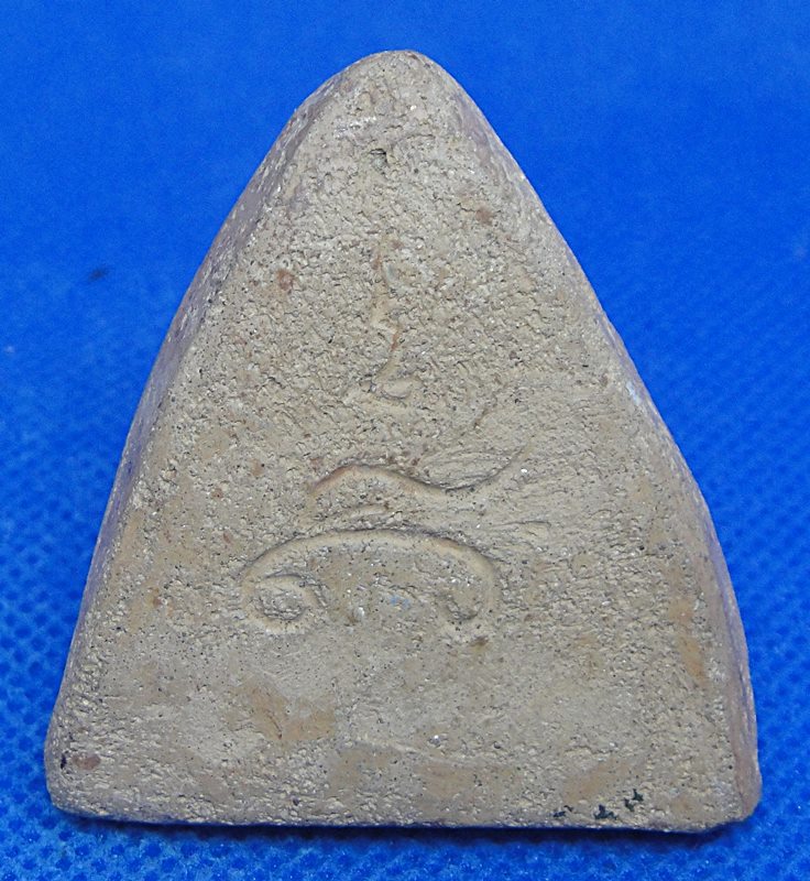 หลวงพ่อโหน่ง พิมพ์หลวงพ่อโต