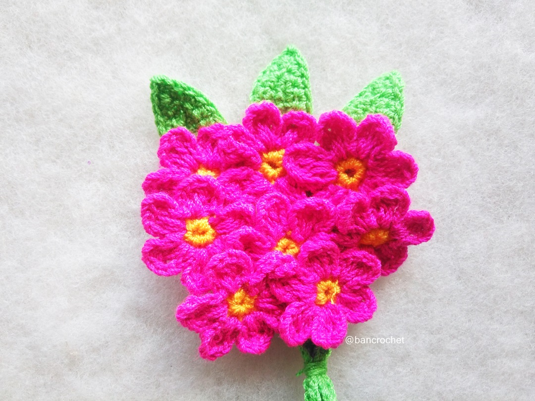 ช่อดอกไม้จิ๋วถักโครเชต์ Mini flower bouquet crochet สีบานเย็น 5 นิ้ว