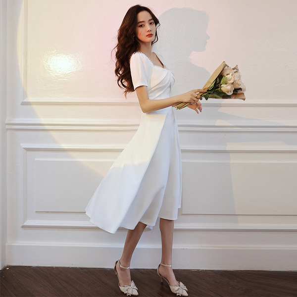 ชุดราตรี ชุดราตรีสวยหรู แบบ ทันสมัย Evening dress