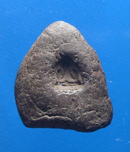 พระปิดตาหลังแบบจิ๋ว