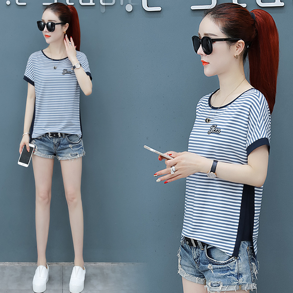 เสื้อผ้าแฟชั่นผู้หญิง เสื้อเชิ้ตแบบฮิตๆ T-shirt ผู้หญิง BY Yiyi