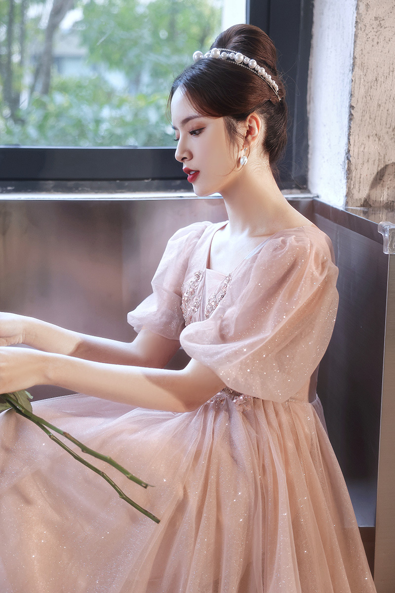 ชุดราตรี ชุดราตรีสวยหรู แบบ ทันสมัย Evening dress