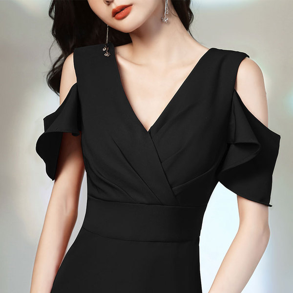 ชุดราตรี ชุดราตรีสวยหรู แบบ ทันสมัย Evening dress