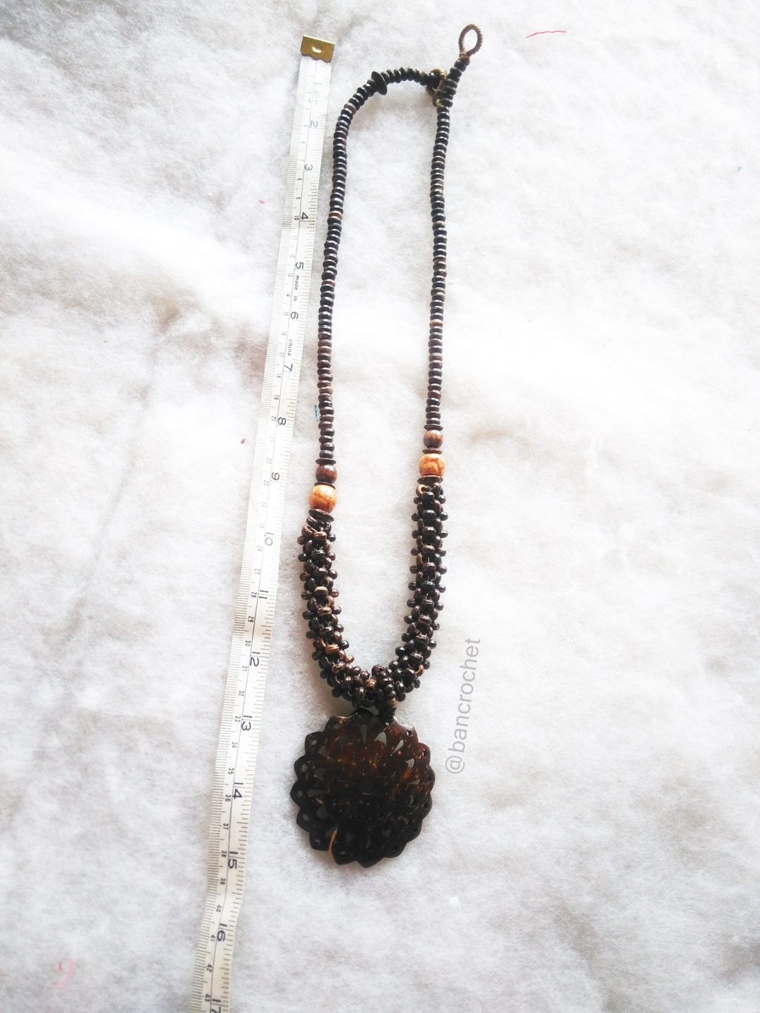 สร้อยกะลามะพร้าวห้อยตุ้งติ้ง Coconut Shell Necklace สีธรรมชาติ 15 นิ้ว