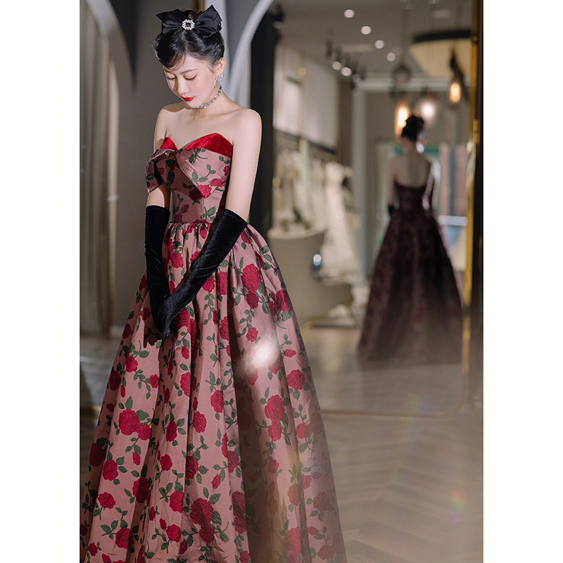 ชุดราตรี ชุดราตรีสวยหรู แบบ ทันสมัย Evening dress