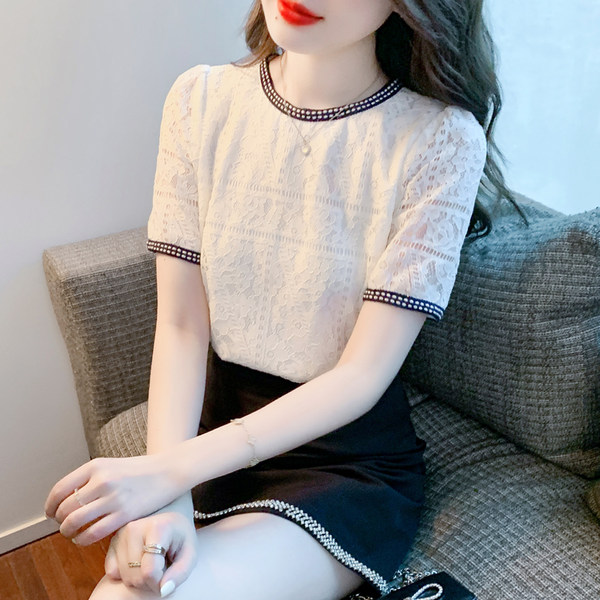 เสื้อลูกไม้ แขนสั้น