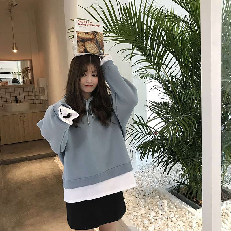 เสื้อกันหนาวแขนยาว แต่งชายเสื้อยืดสีขาวด้านใน ผ้าคอตตอน+สำลีเนื้อนุ่มและอุ่นมากๆ สีโทนหมนๆ กำลังฮิต น่ารักมากค่าาา >< free