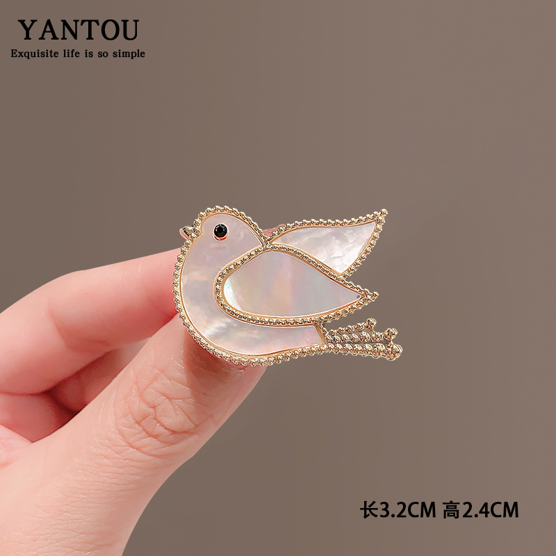 เข็มกลัด เข็มกลัดสวยๆ เข็มกลัดติดเสื้อ Brooch