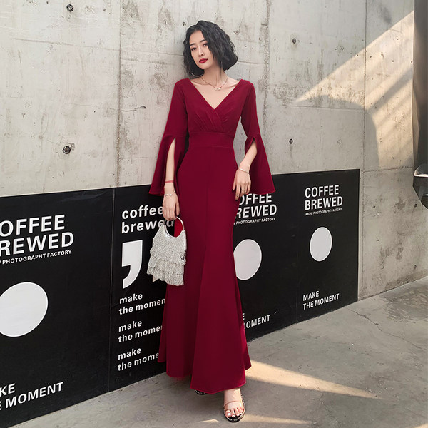 ชุดราตรี ชุดราตรีสวยหรู แบบ ทันสมัย Evening dress
