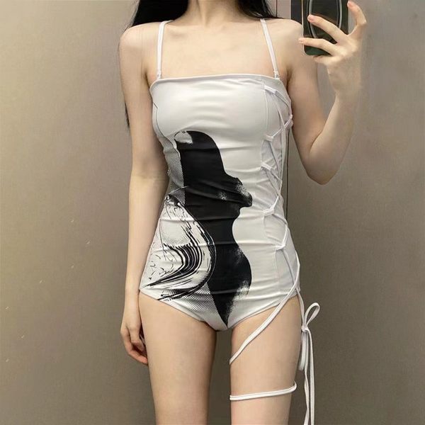 ชุดว่ายน้ำผู้หญิง ชุดว่ายน้ำน่ารัก Bikini ชุดไปทะเล