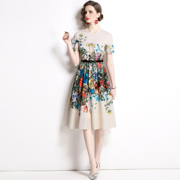 ชุดเดรสเรียบหรูดูแพง เดรสแบรนด์ DG Boutique