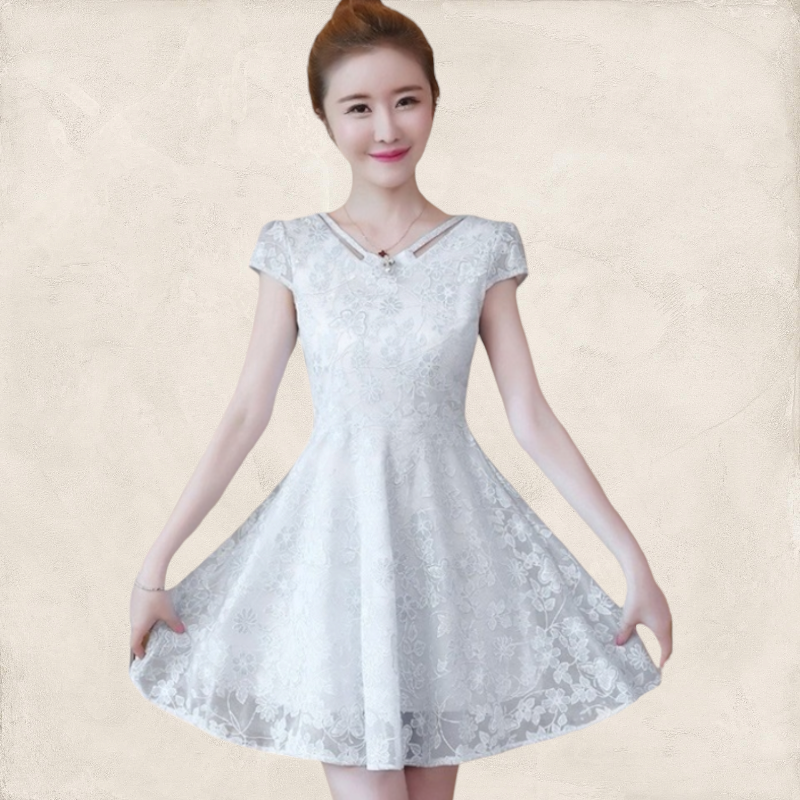 Dress4451 เดรสลายดอกไม้สีขาวมี Texture ในตัว พร้อมเข็มกลัดมุกอย่างดี ซิปข้างใส่ง่าย มีซับในทั้งชุด ผ้าไมโครเนื้อดีประดับด้วยกลิตเตอร์สวยหรู งานดีทรงดีเกรดพรีเมียม ดีเทลดีงามดูแพงสุด ใส่ทำงาน/ใส่ออกงานได้