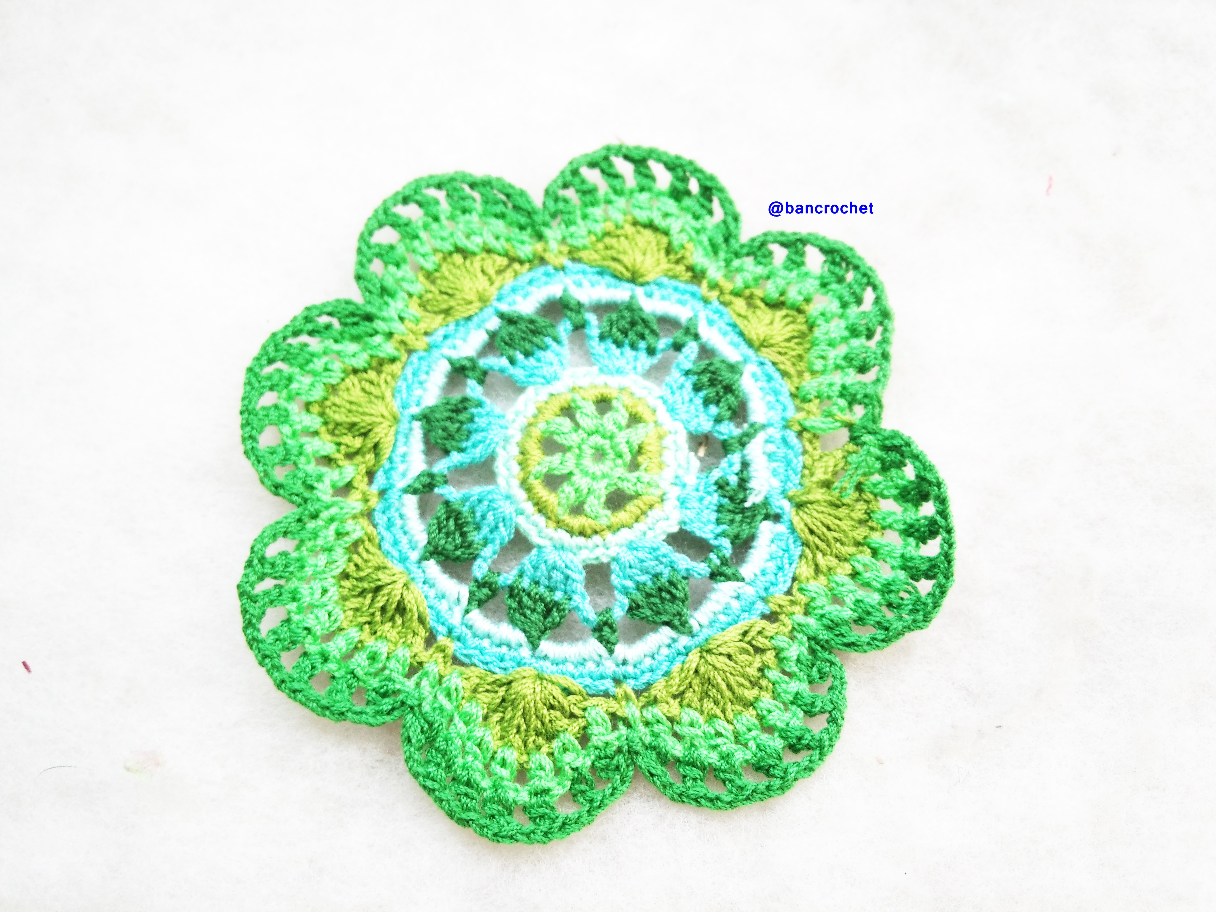 Bancrochet ที่รองแก้วถักโครเชต์ crochet coasters หลากสี 4 นิ้ว