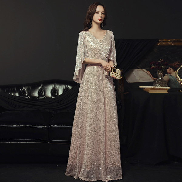 ชุดราตรี ชุดราตรีสวยหรู แบบ ทันสมัย Evening dress