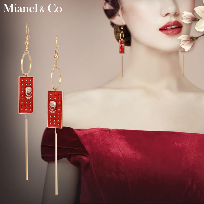 ต่างหู ตุ้มหูแฟชั่น By Mianel &Co