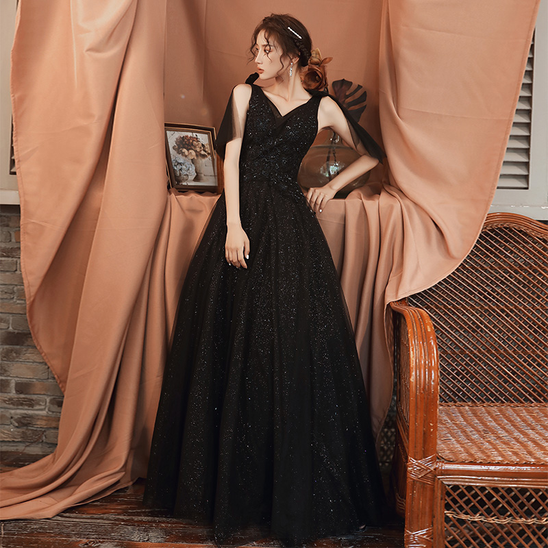 ชุดราตรี ชุดราตรีสวยหรู แบบ ทันสมัย Evening dress