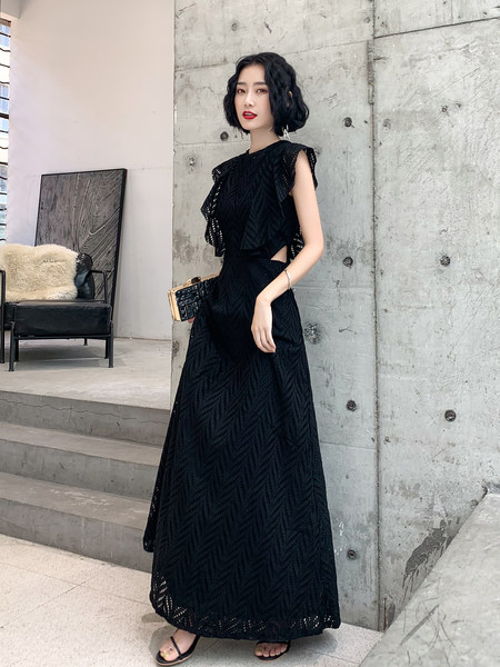 ชุดราตรี ชุดออกงาน ดีไซน์หรู แบรนด์ Angel