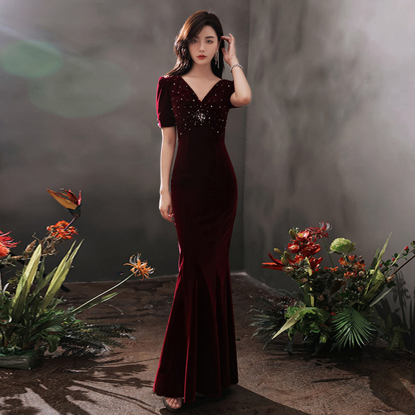 ชุดราตรี ชุดออกงาน ดีไซน์หรู แบรนด์ Angel