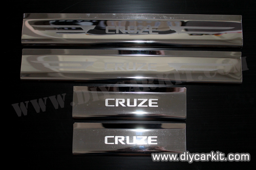 ชายบันได Cruze