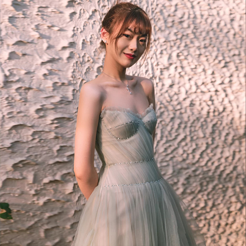ชุดราตรี ชุดราตรีสวยหรู แบบ ทันสมัย Evening dress