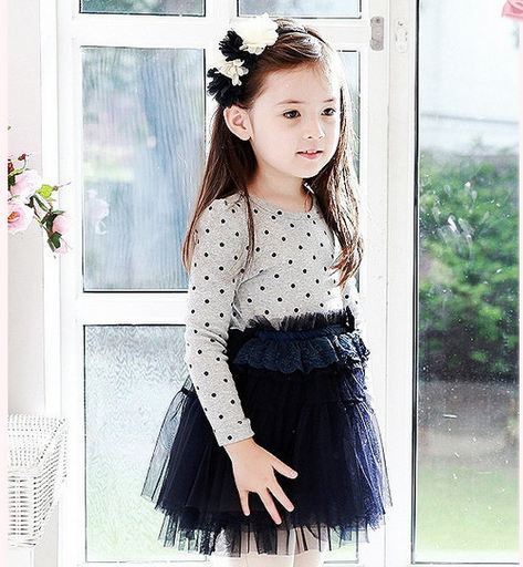 เดรส เด็กผู้หญิง ชุดกระโปรงเด็กผู้หญิง เสื้อแขนยาว ลายจุด สีเทา กระโปรง ซีฟอง แบบเป็นระบายชั้น สีดำ ชุดเด็ก 3 ถึง 7 ขวบ ใส่ออกงาน น่ารัก 803055