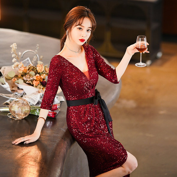 ชุดราตรี ชุดราตรีสวยหรู แบบ ทันสมัย Evening dress