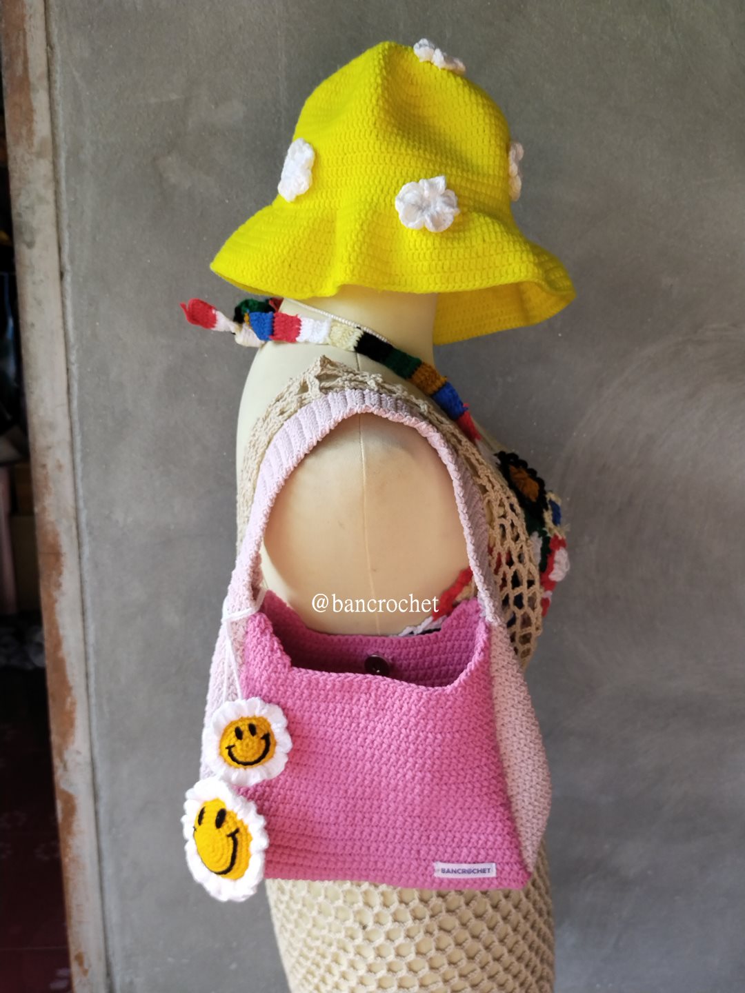 Bancrochet กระเป๋าถักโครเชต์ crochet bag ชมพู 8*5.5 สาย 7 inch