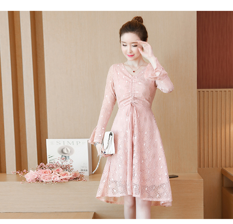 Dress4503 เดรสยาวลูกไม้ทรงสวย แขนยาวแต่งระบาย มีเชือกรูดกลางอกเก๋ๆ ดูมีดีเทล ผ้าลูกไม้เนื้อดีหนาสวยเกรดพรีเมียม งานดีผ้าสวยเหมือนราคาหลักพัน