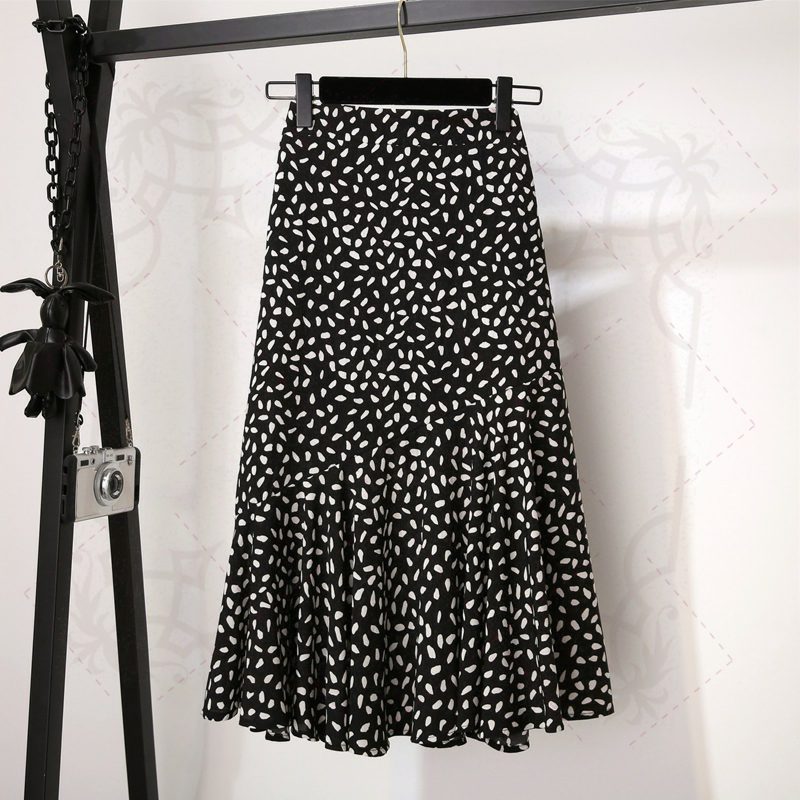 Skirt364 กระโปรงยาวลายกราฟฟิคชายระบาย เอวสม็อคยางยืดด้านหลัง ซิปข้าง มีซับใน ผ้าชีฟองเนื้อหนามีน้ำหนักทิ้งตัวผ้านุ่มใส่สบาย งานดีทรงดีลายสวย แมทช์กับเสื้อทรงไหนก็น่ารัก ใส่เที่ยว/ใส่ทำงานได้