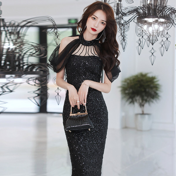 ชุดราตรี ชุดราตรีสวยหรู แบบ ทันสมัย Evening dress