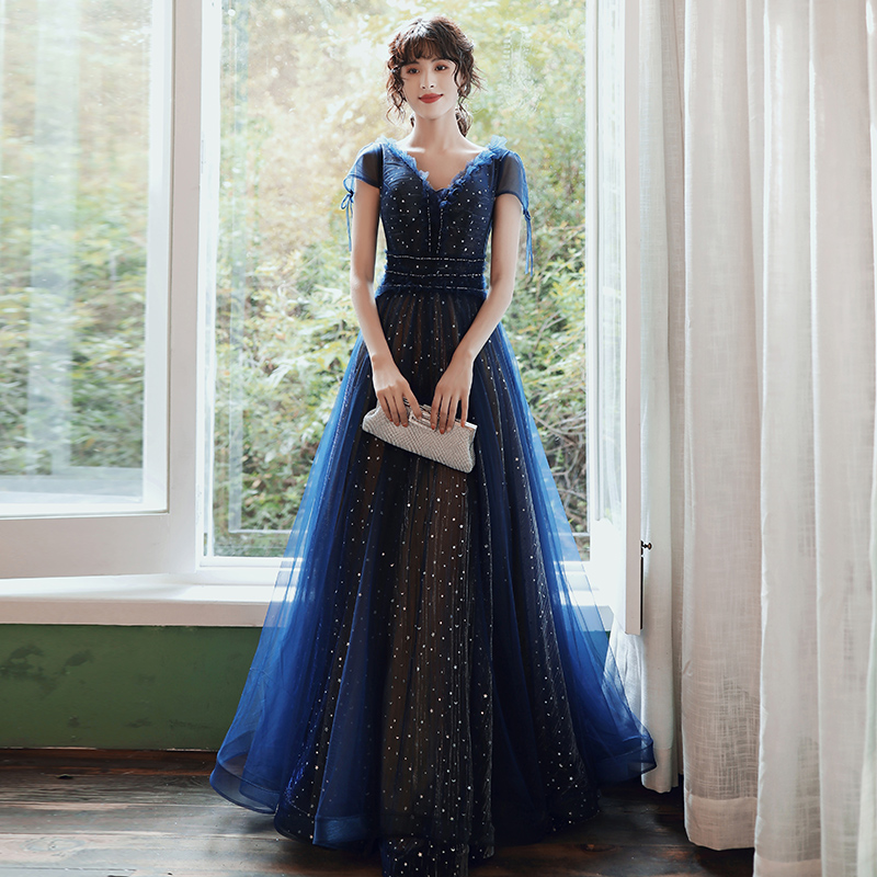 ชุดราตรี ชุดราตรีสวยหรู แบบ ทันสมัย Evening dress