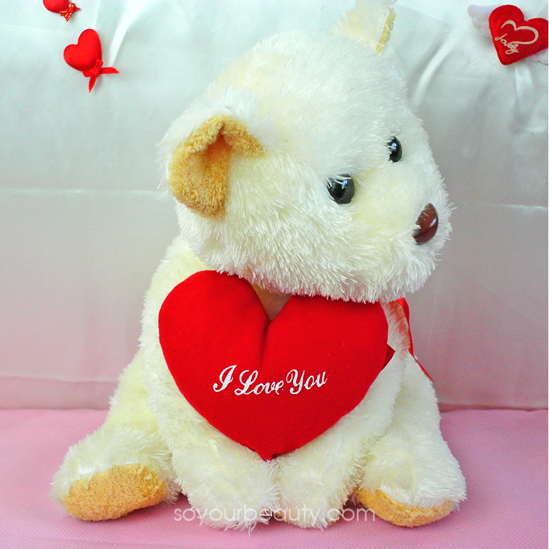 ตุ๊กตาหมีถือหัวใจ