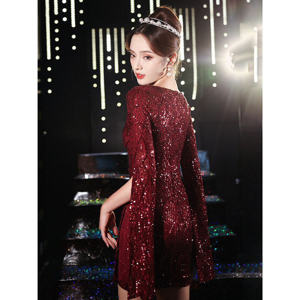ชุดราตรี ชุดราตรีสวยหรู แบบ ทันสมัย Evening dress