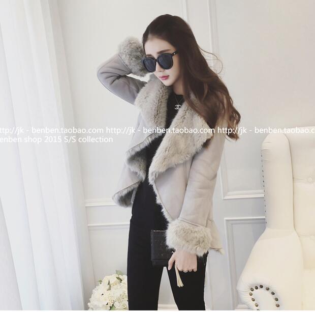 เสื้อโค้ทกันหนาว ทรงสวย ผ้าหนังกลับแต่งขนเฟลอ ด้านในบุขนแกะ สวยเก๋ อุ่นมากกกก พร้อมส่งเลยจ้า งานตามแบบ 100%