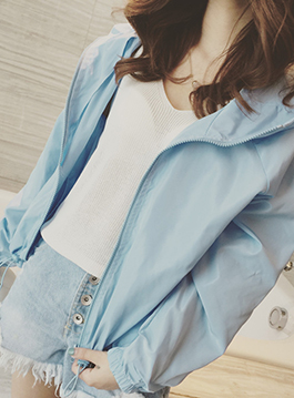 เสื้อคลุมกันลม คอตั้ง ผ้าโพลิ สีน่ารัก ใส่ออกกำลังกายน่ารักมากๆ