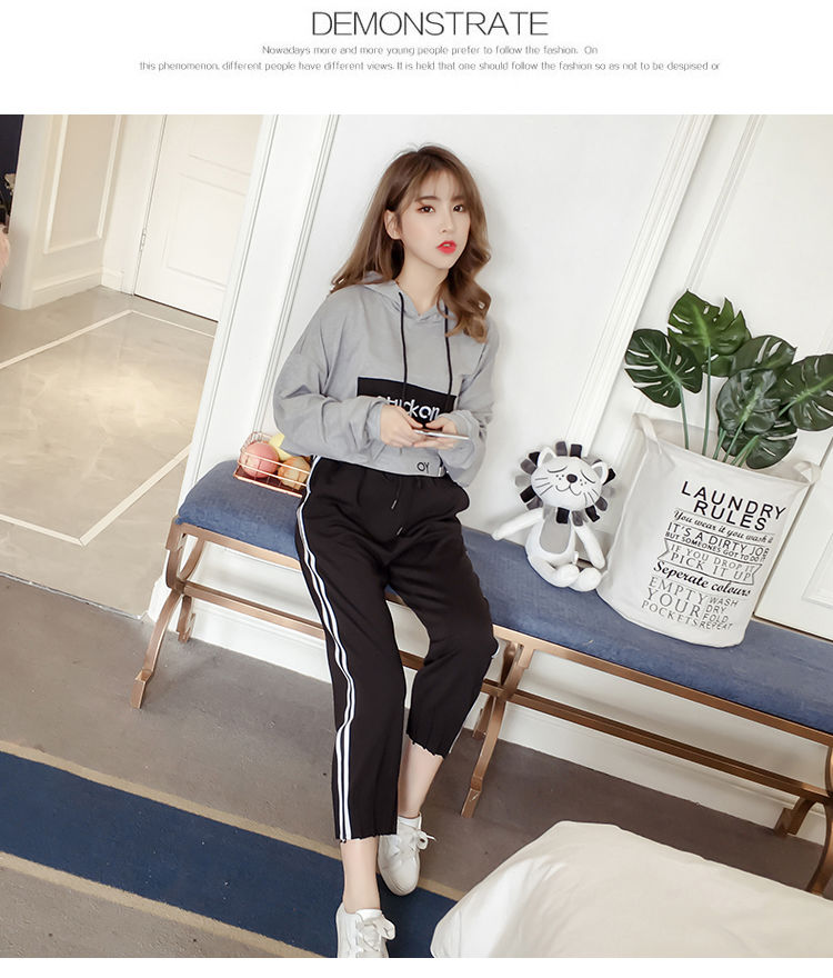 Set_bt1791 ชุดเซ็ท 2 ชิ้น(เสื้อ+กางเกง) เสื้อครอปโอเวอร์ไซส์แขนยาว+กางเกงขายาวเอวยืดปลายขาปล่อยแต่งแถบข้าง ผ้าคอตตอนเนื้อดีนุ่มยืดหยุ่นสูงใส่สบาย งานเซ็ทเข้าชุดสุดน่ารักเท่ๆ คูลๆ แบบไม่ซ้ำใคร ใส่เก๋ๆ ได้บ่อย แยกใส่กับตัวอื่นก็สวย มี 2 สี