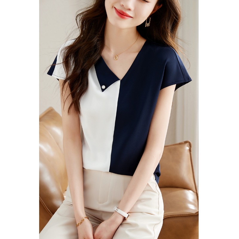 เสื้อเชิ้ตผู้หญิงแขนยาว เสื้อเชิ้ตผู้หญิงใส่ทํางาน 390 บาทต่อชิ้น ฟรีค่าจัดส่ง