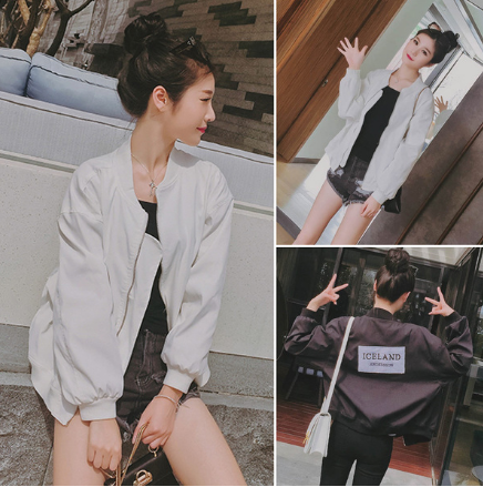 เสื้อคลุมเบสบอล เนื้อด้าน ไม่หนา ผ้ากันลมได้ดี แต่งลายด้านหลัง พร้อมส่ง
