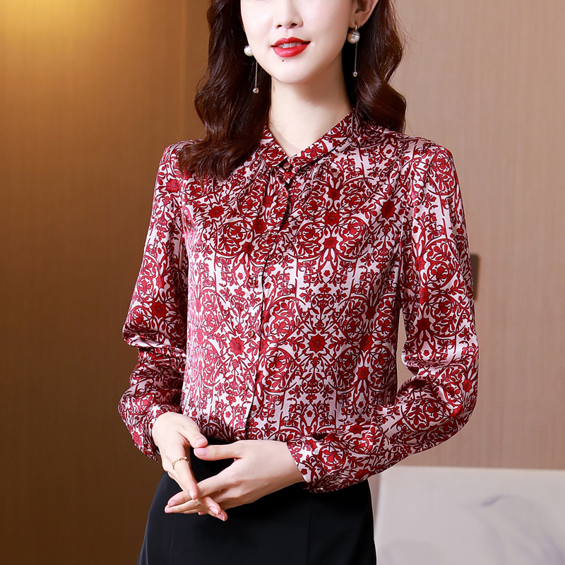 เสื้อเชิ้ตลายดอกผู้หญิง เสื้อเชิ้ตสาววัยผู้ใหญ่ ขายเสื้อผ้าแฟชั่นสุภาพสตรีวัยผู้ใหญ่