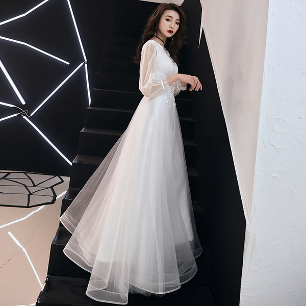 ชุดราตรี ชุดราตรีสวยหรู แบบ ทันสมัย Evening dress