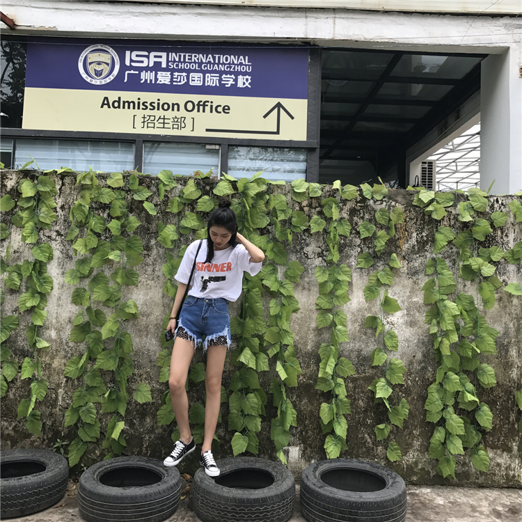 กางเกงยีนส์ขาสั้น แต่งชายกางเกงขาดเห็นต่าขายสีดำด้านใน Sexy พร้อมส่ง