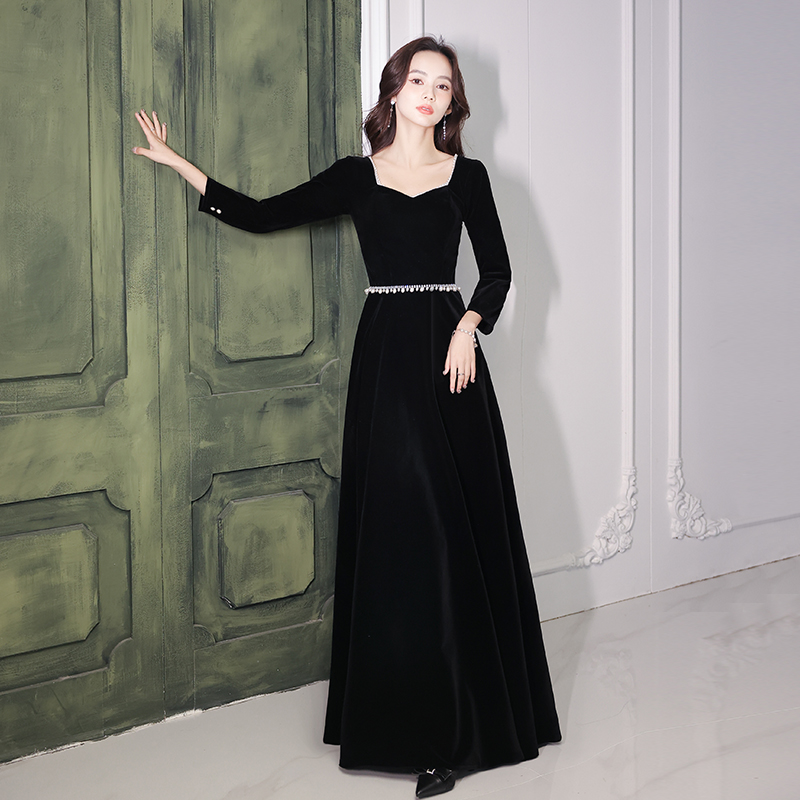 ชุดราตรี ชุดราตรีสวยหรู แบบ ทันสมัย Evening dress