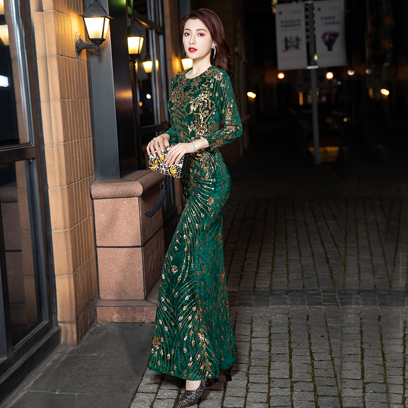 ชุดราตรี ชุดราตรีสวยหรู แบบ ทันสมัย Evening dress