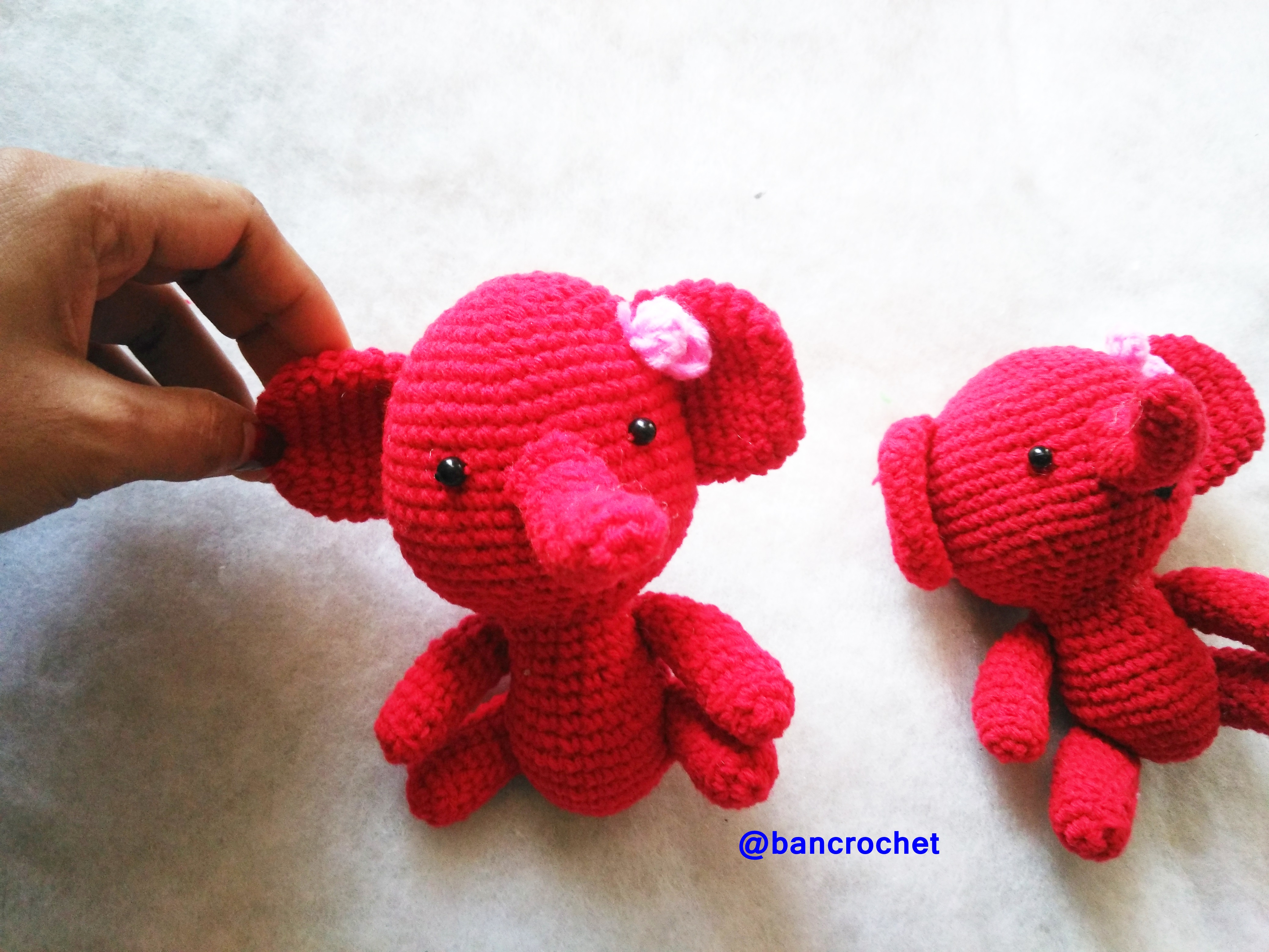 Bancrochet ช้างถักโครเชต์ Crochet elephant doll สีแดง 4 นิ้ว