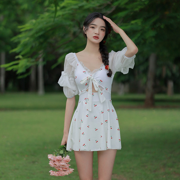 ชุดว่ายน้ำผู้หญิง ชุดว่ายน้ำน่ารัก Bikini ชุดไปทะเล